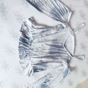 Cold shoulder peasant top